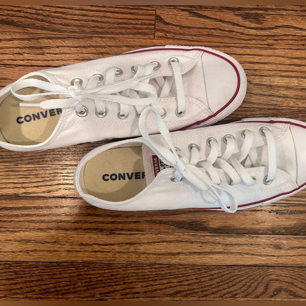 NEW Converse Chuck Taylor Allstars - Picture 4 of 5